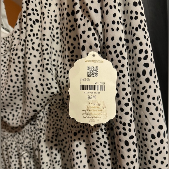 Altar’d State Dress - Picture 4 of 4